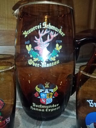Jarra y vasos cerveza alemana