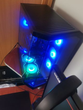 PC Gaming - i7 + 7800xt
1440p máximo graficos