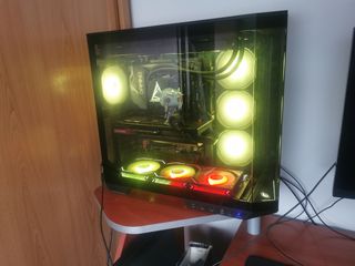 PC Gaming - i7 + 7800xt
1440p máximo graficos