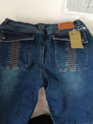 Vaqueros moto estilo vintage
