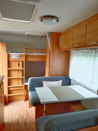 Caravana Burstner Premio 3 ambientes 