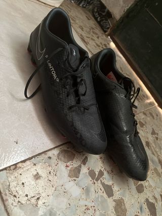 Botas Nike Phantom Fútbol