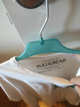 Camiseta Pull & Bear blanca