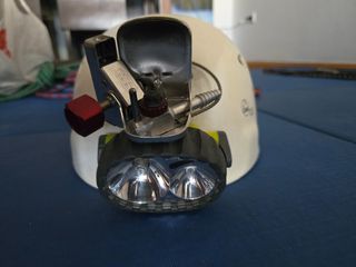 Casco espeleología Petzl