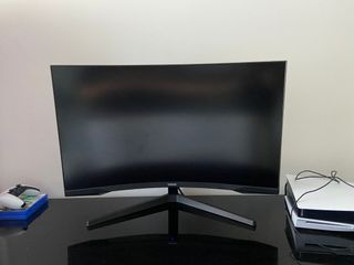 Monitor Samsung Odyssey G5 32" Curvo