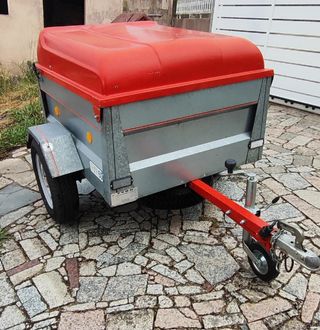Remolque de coche con tapa 