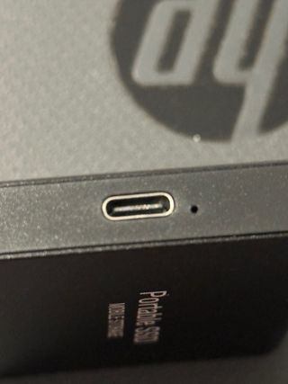 Hard disk portatile SSD da 4 Terabyte 