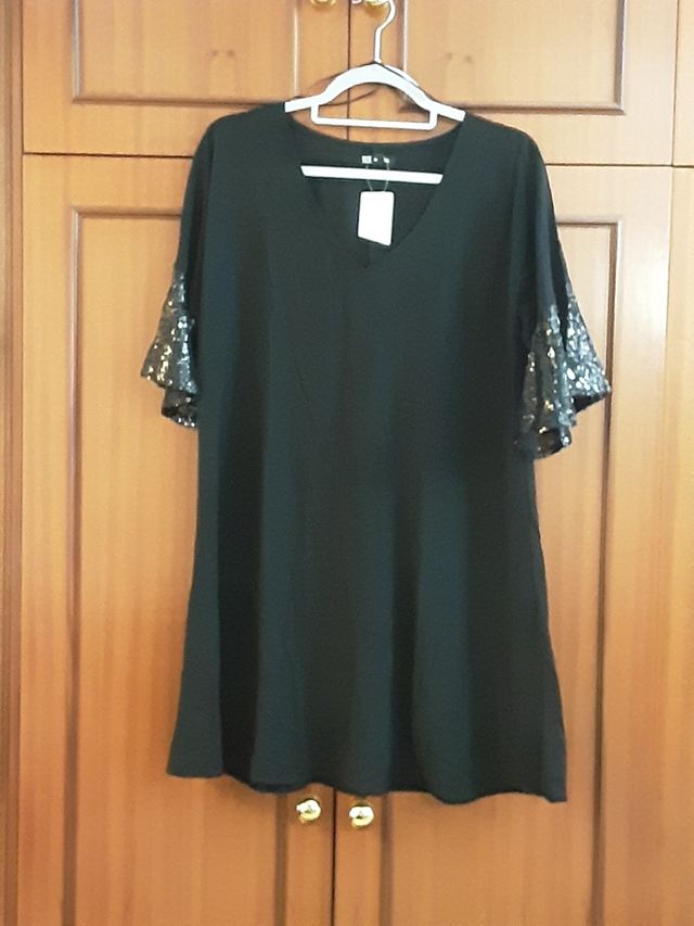 Vestido negro crepe c/lentejuelas