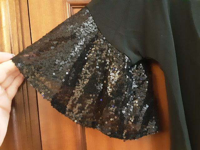 Vestido negro crepe c/lentejuelas