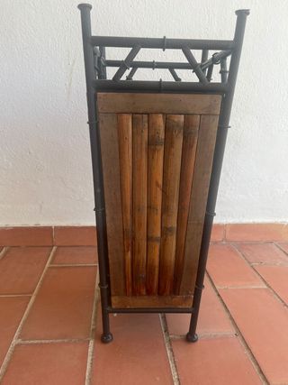 Paraguero bambú y metal