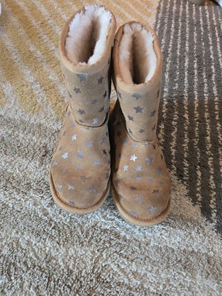 Botas Ugg niña talla 33 - estrellas