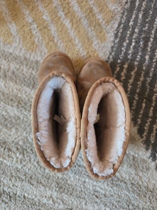 Botas Ugg niña talla 33 - estrellas