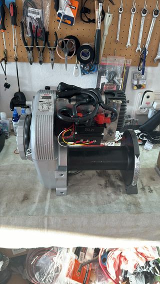 Paragolpes Jeep Wrangler JK + Winch Warn 8274. 