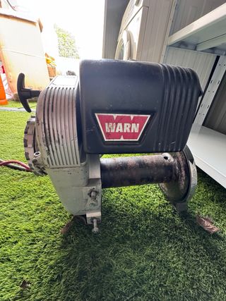 Paragolpes Jeep Wrangler JK + Winch Warn 8274. 