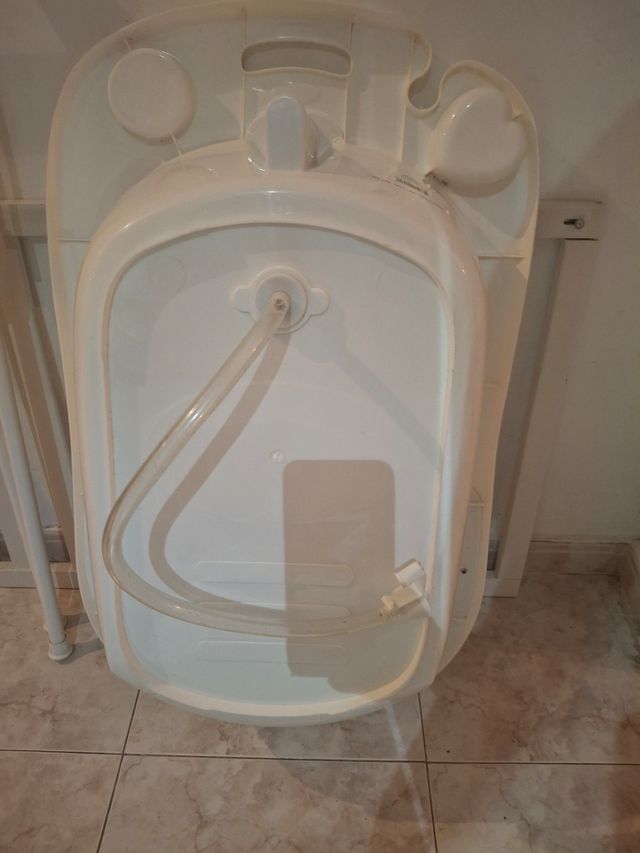 Bañera bebé plegable c/reductor
Muy cómodo