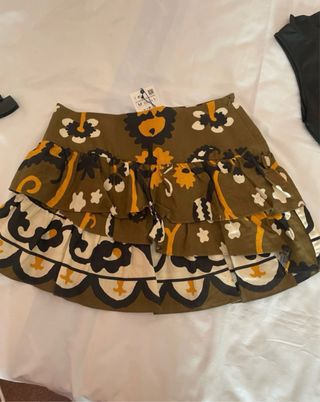 Falda Zara volantes 