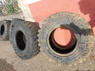5 Ruedas 4x4 usadas
1 Nueva de repuesto