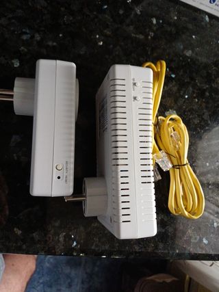 2 PLC COMTREND. Transmisión de datos por enchufes