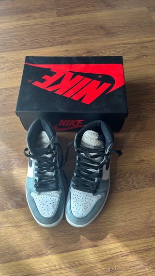 Air Jordan 1 Retro High OG - Azul Universitario