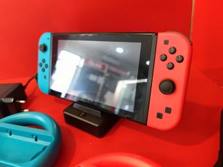 Nintendo Switch 32Gb + Volantes