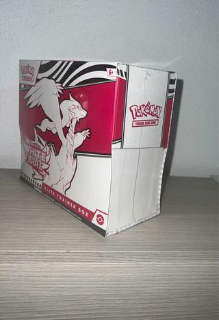 Caja Entrenadora Élite - Llamarada Blanca