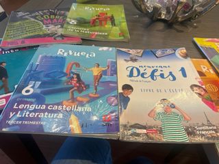 Ciencias Sociales. 6 Primaria. Revuela. Castill...
