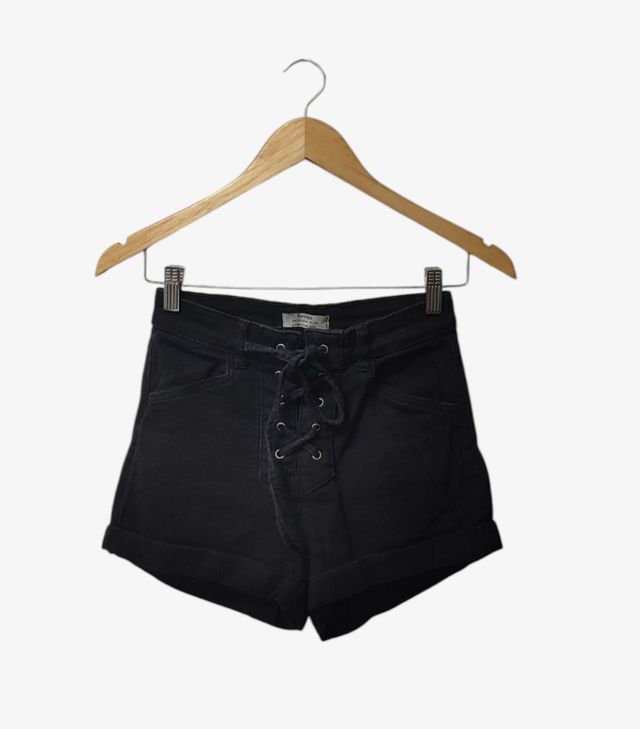 Short negro Bershka mujer Talla 36