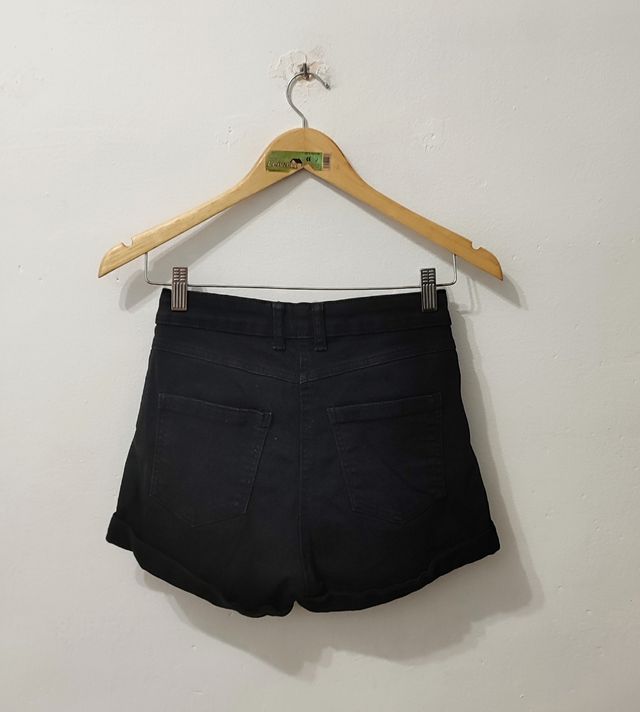 Short negro Bershka mujer Talla 36