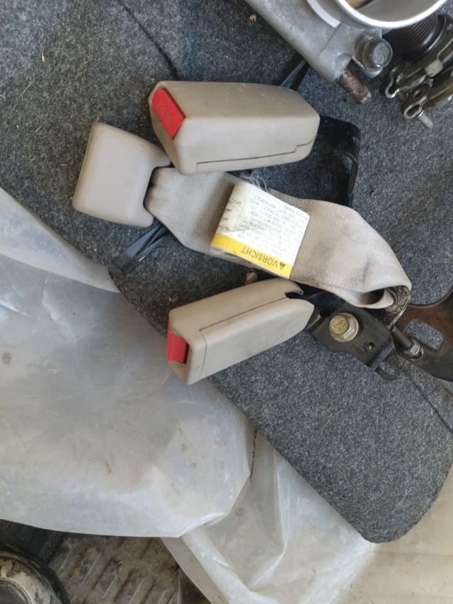 Cinturón Subaru Outback 2005