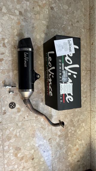 Escape LeoVince Honda SH 125/150