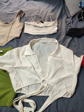 Tops Bershka & Zara - 6 piezas y pantalón Bershka 