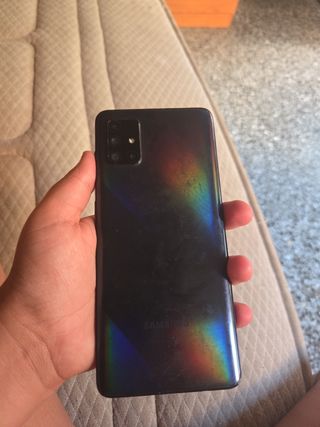 Samsung Galaxy A71 - móvil negro