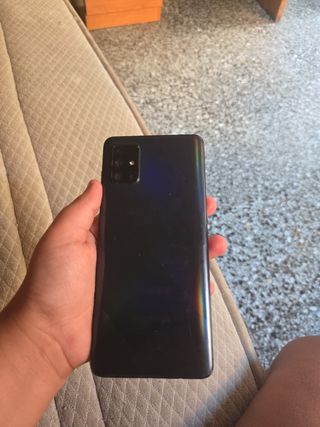 Samsung Galaxy A71 - móvil negro