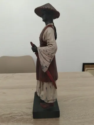 Figura samurái japonesa