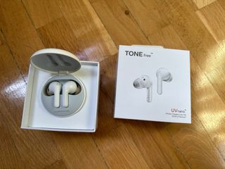 Auriculares LG Tone Free blancos