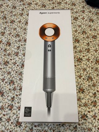 Dyson Supersonic rame  + accessori