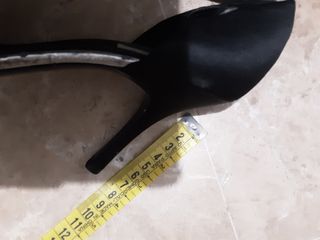 Zapatos Zara negros de tacón fino 8 cm 40 pedrería