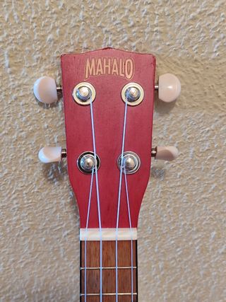 Ukelele Soprano Mahalo MK1 rojo