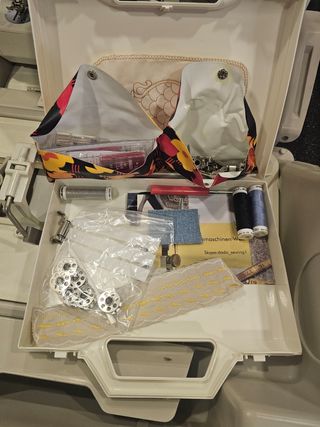 Máquina de coser Bernina Record 830