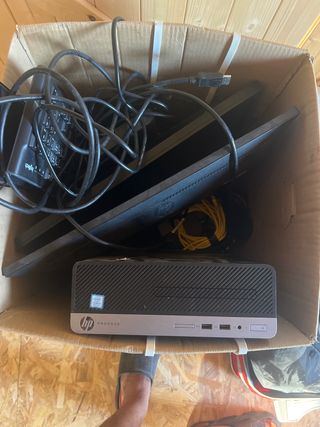 HP Prodesk + Monitor profesional