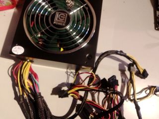 Fuente PC LC-POWER 560W 80+ Bronze