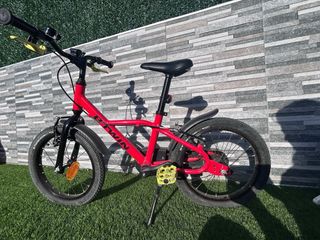 Bicicleta infantil BTWIN 16" roja