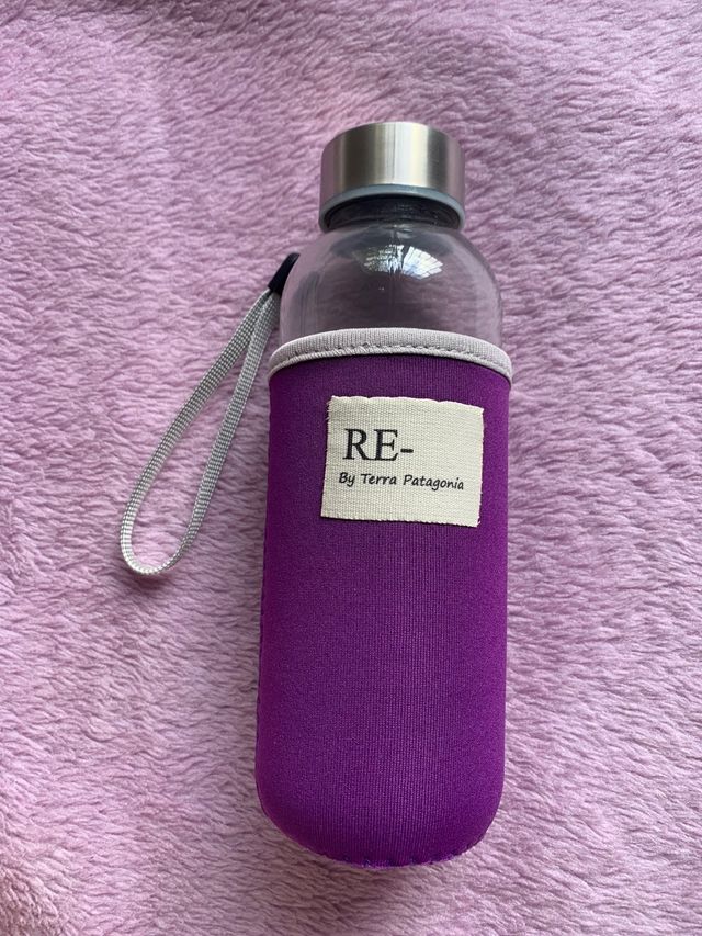 Bottiglia d'acqua - salpa in onda-