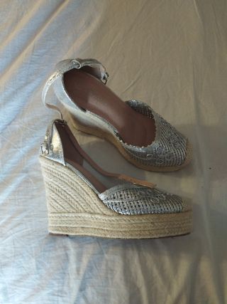Zapatos cuña plata