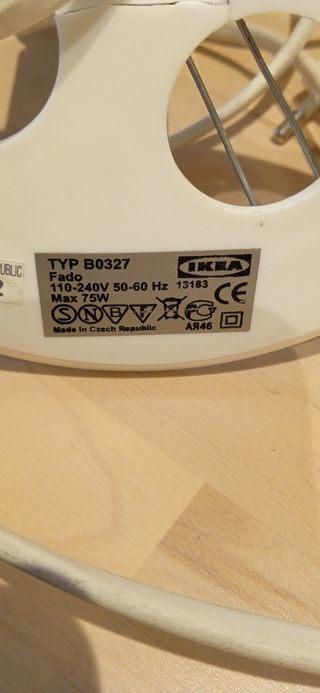 Base de lampara Ikea Fado - Blanca