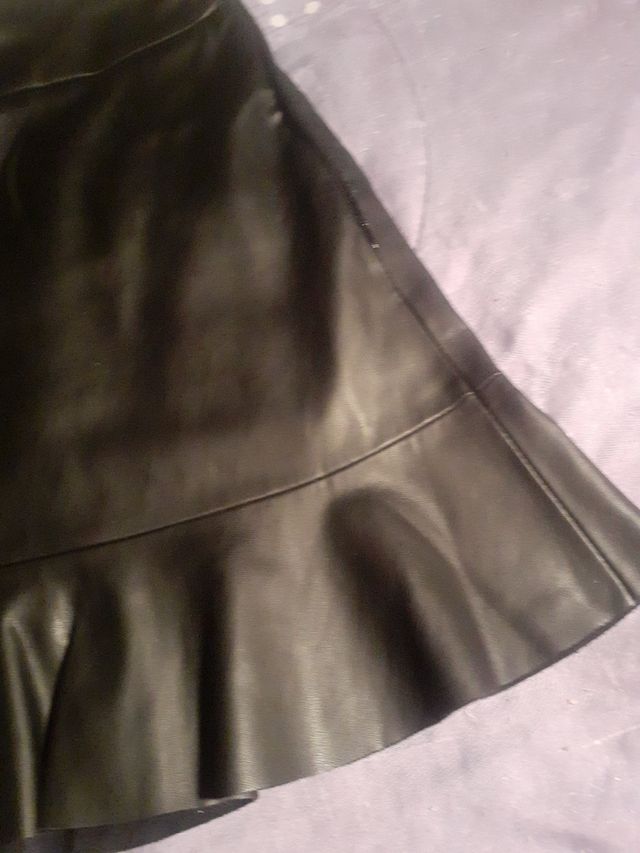 Falda negra piel - Talla L