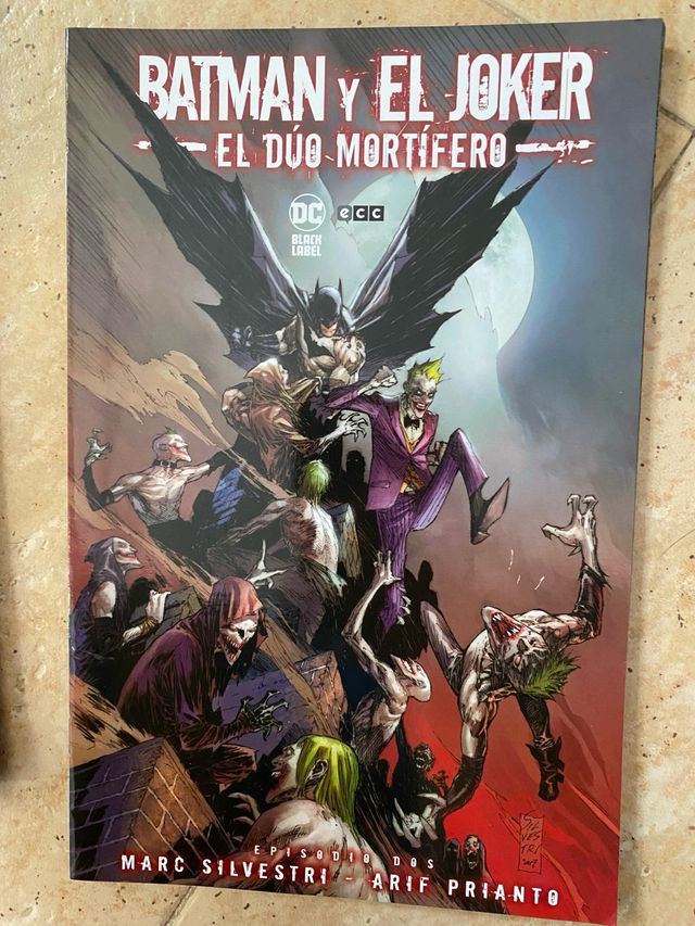 Lote números 1 Batman grapa. Librerías: 29 euros