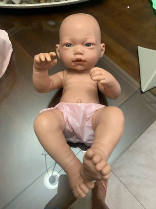Muñeca bebé realista Guca