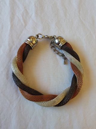 Pulsera trenzada marrón y plata