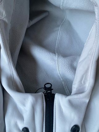 Chaqueta Tecnica Color Arroz blanco Talla S